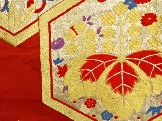  亀甲に菊桐模様織出し袋帯